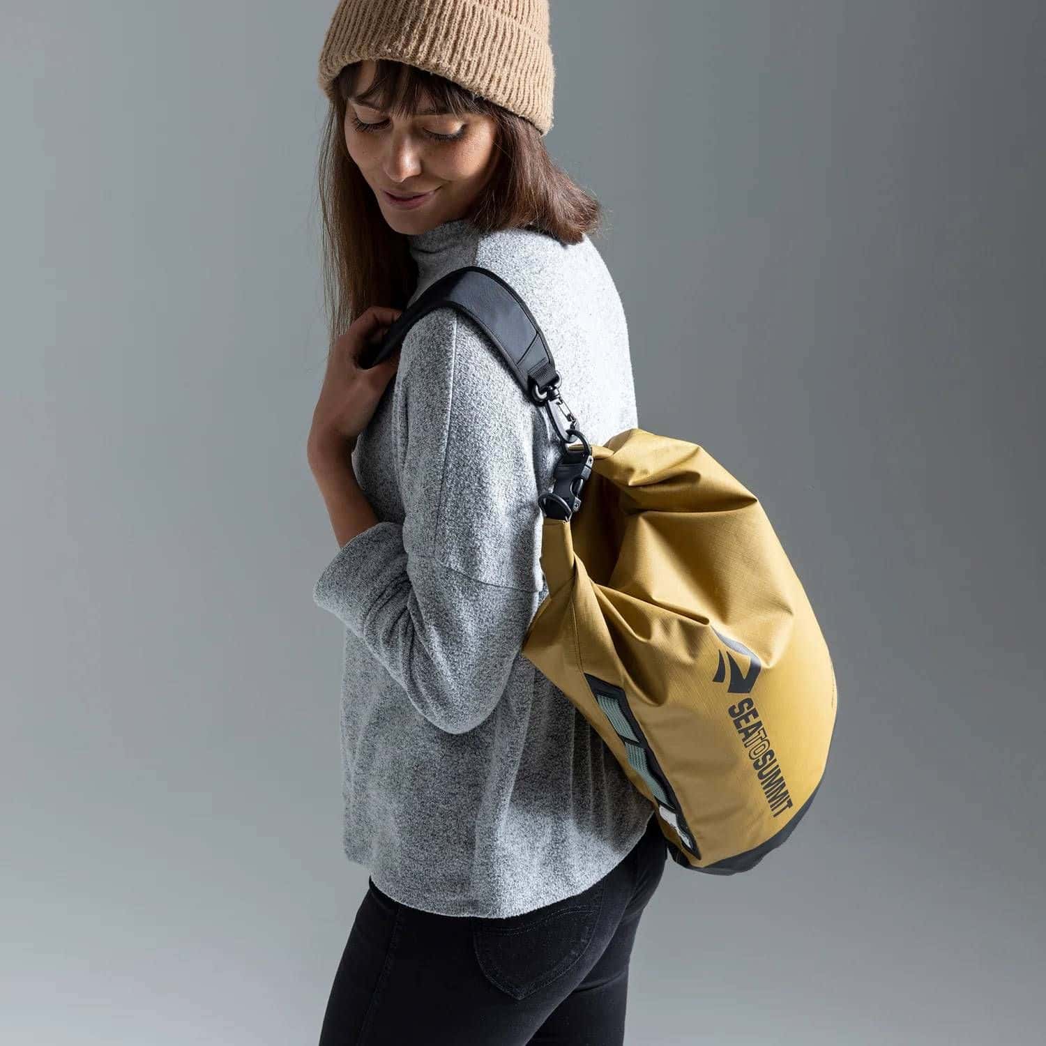 Sea To Summit Dry Bag Sling lifestyle