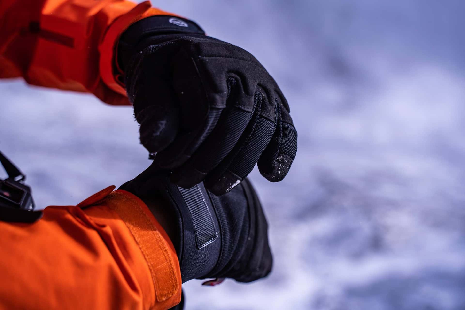 DexShell Arendal Biking Gloves lifestyle