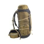 Boční strana batohu Granite Gear Crown2 60 v hnědé barvě.