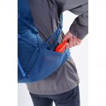 Postranní síťová kapsa batohu Montane Traiblazer 30 vhodná na drobnosti.