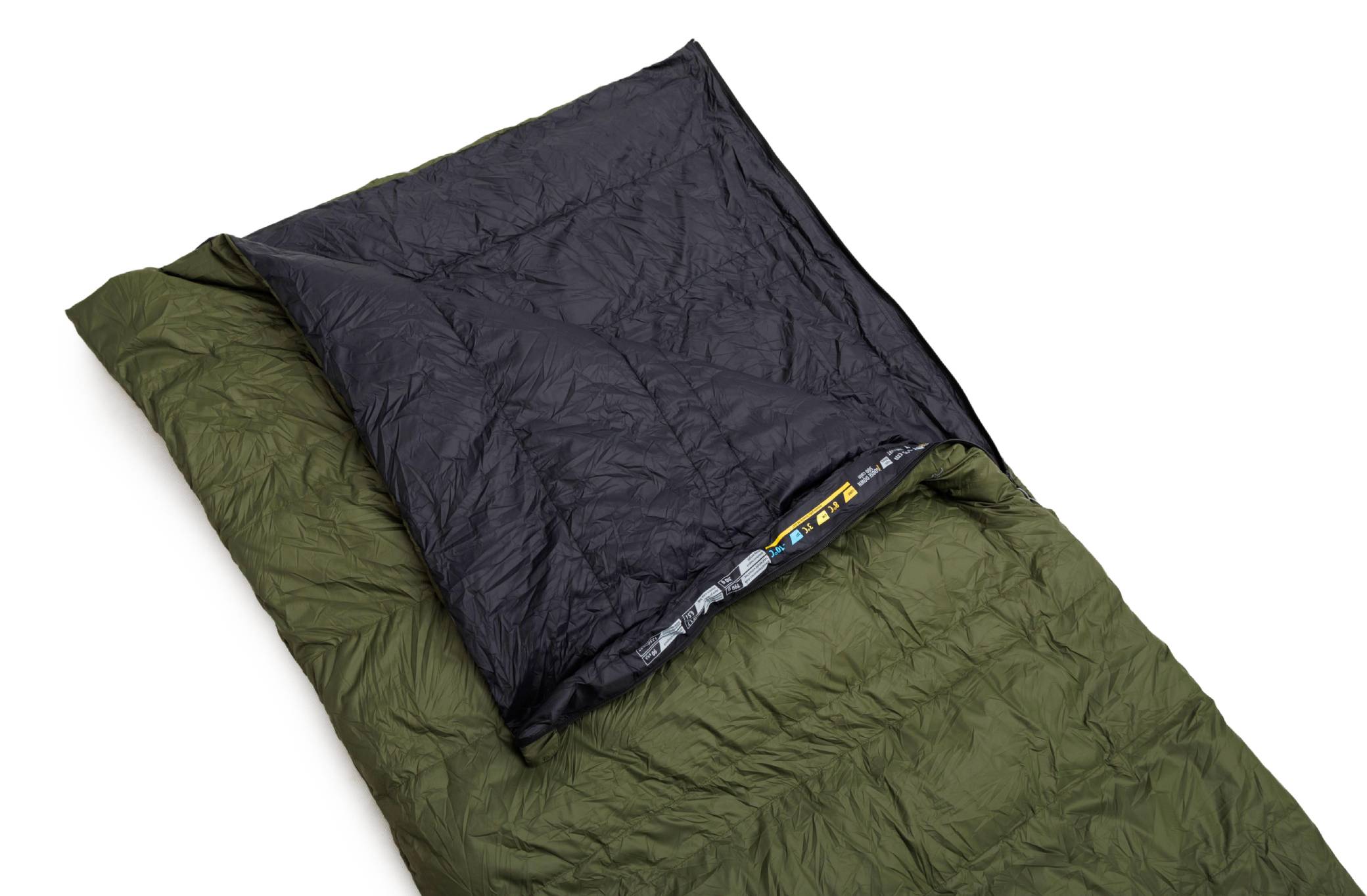 4453 Quilt 300 Calla Green Black Open 2 (1)
