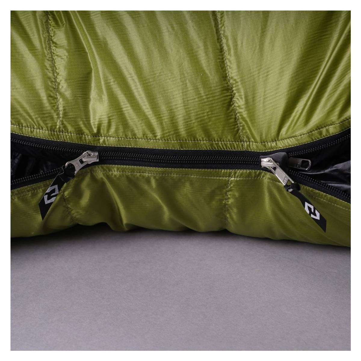 Junior300green Zips