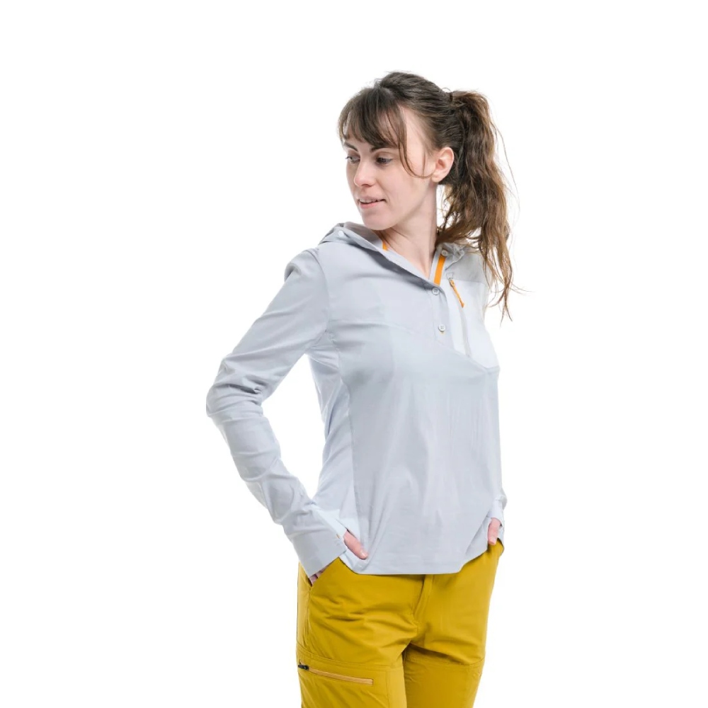 Turbat Maya Hood Trek Wmn Glacier Gray 01