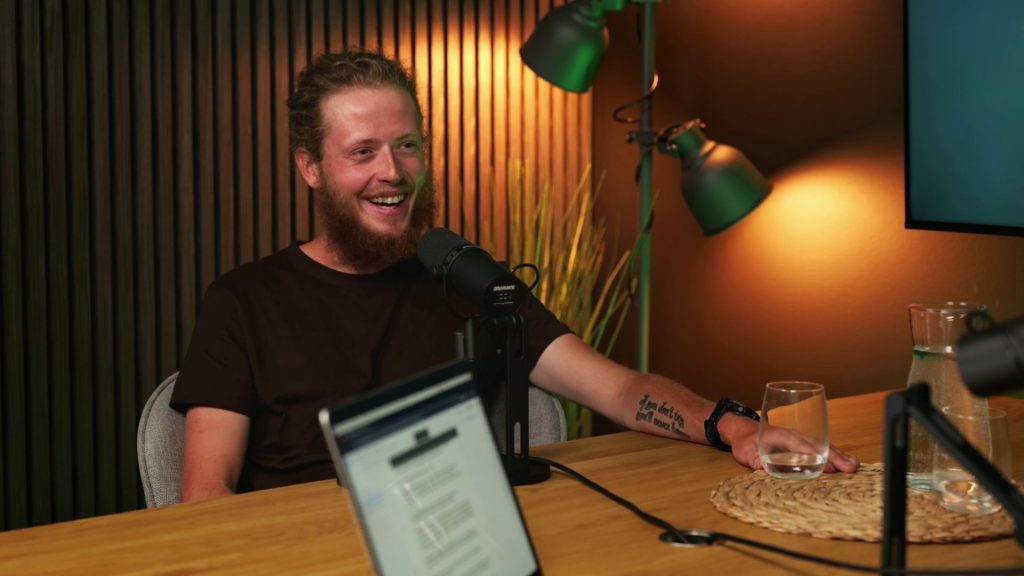 Roman Vojvodík Vagabund Banán - Život na treku podcast by Gramino