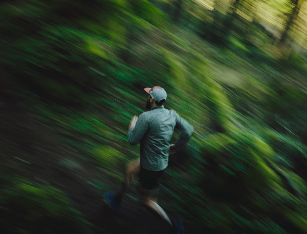 Topo Athletic MTN Racer 4 Man Navy Orange 07