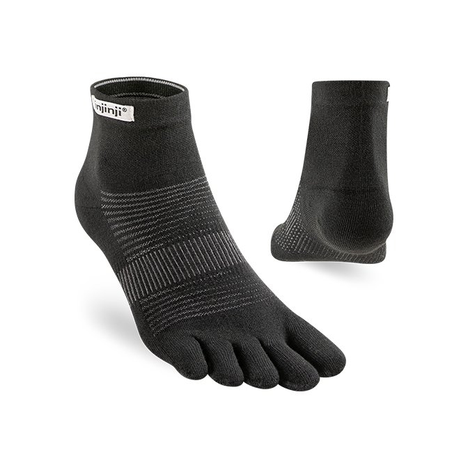 Injinji Run Lightweight MiniCrew Black 01