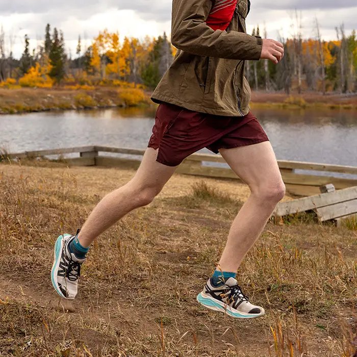 Injinji Trail Midweight Mini Crew Midnight 04