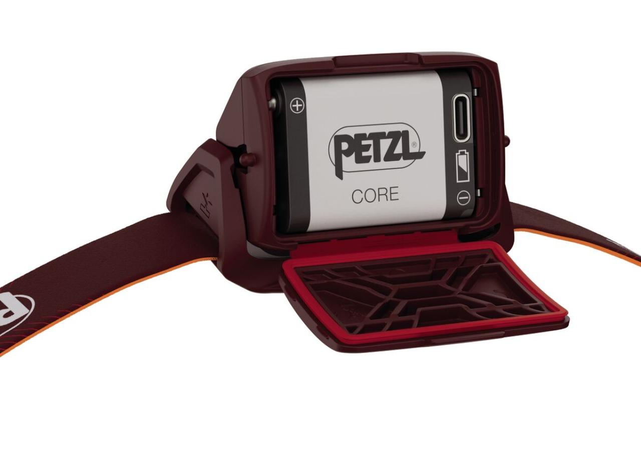 Petzl Actik Core 2025 Red 05